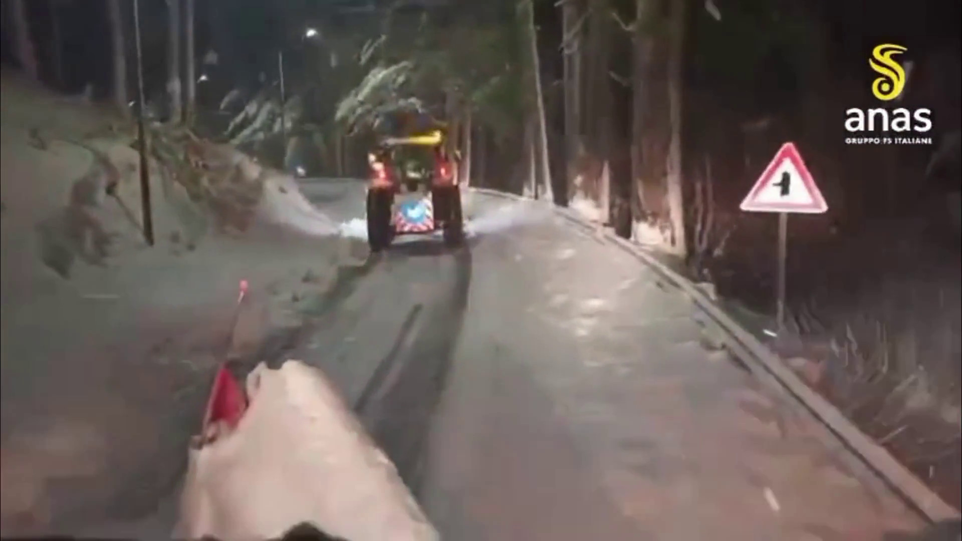 Maltempo, 150 unità dell'Anas al lavoro in Calabria: le immagini