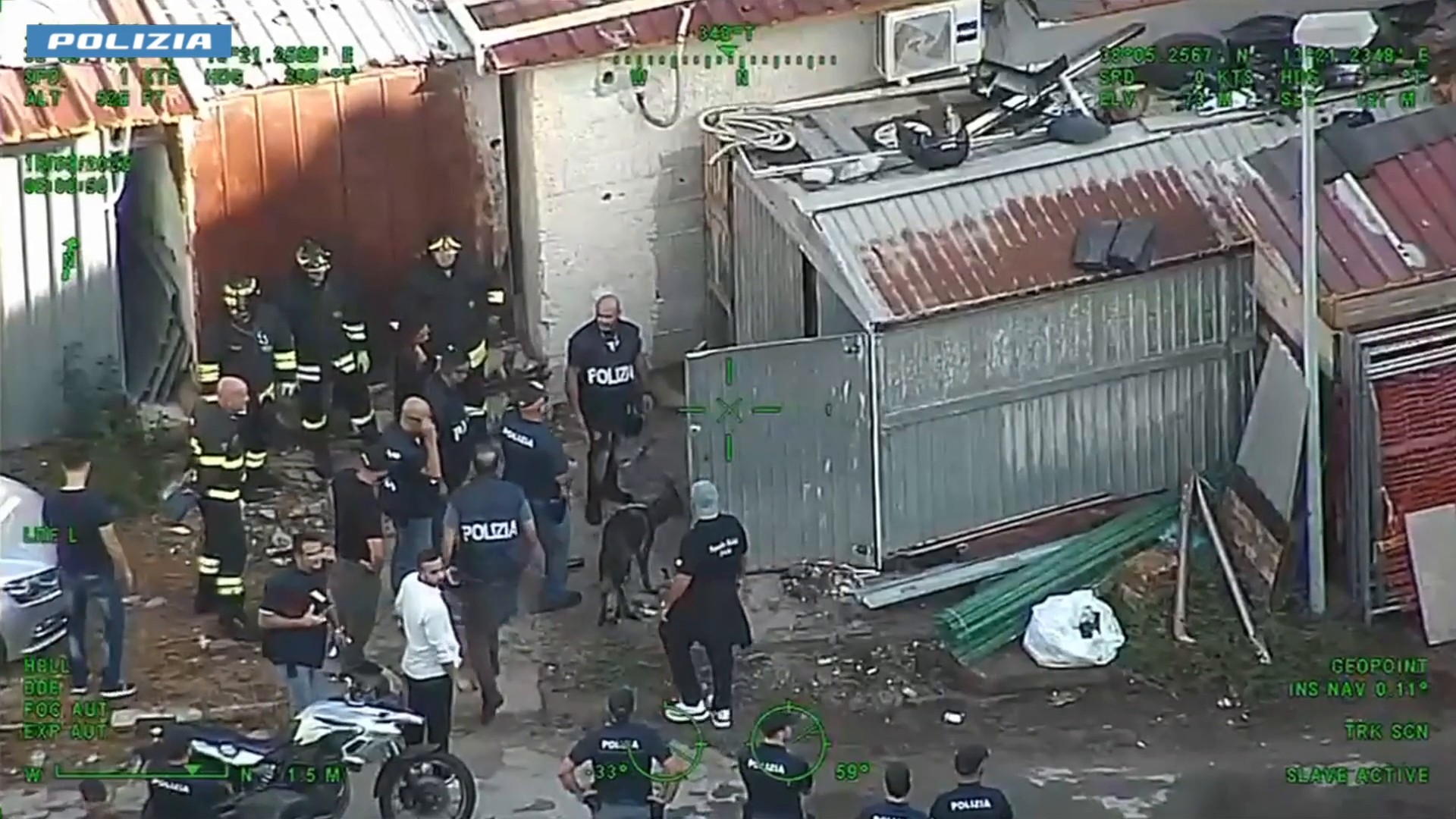 Blitz nel quartiere Falsomiele di Palermo dopo sassaiola contro polizia