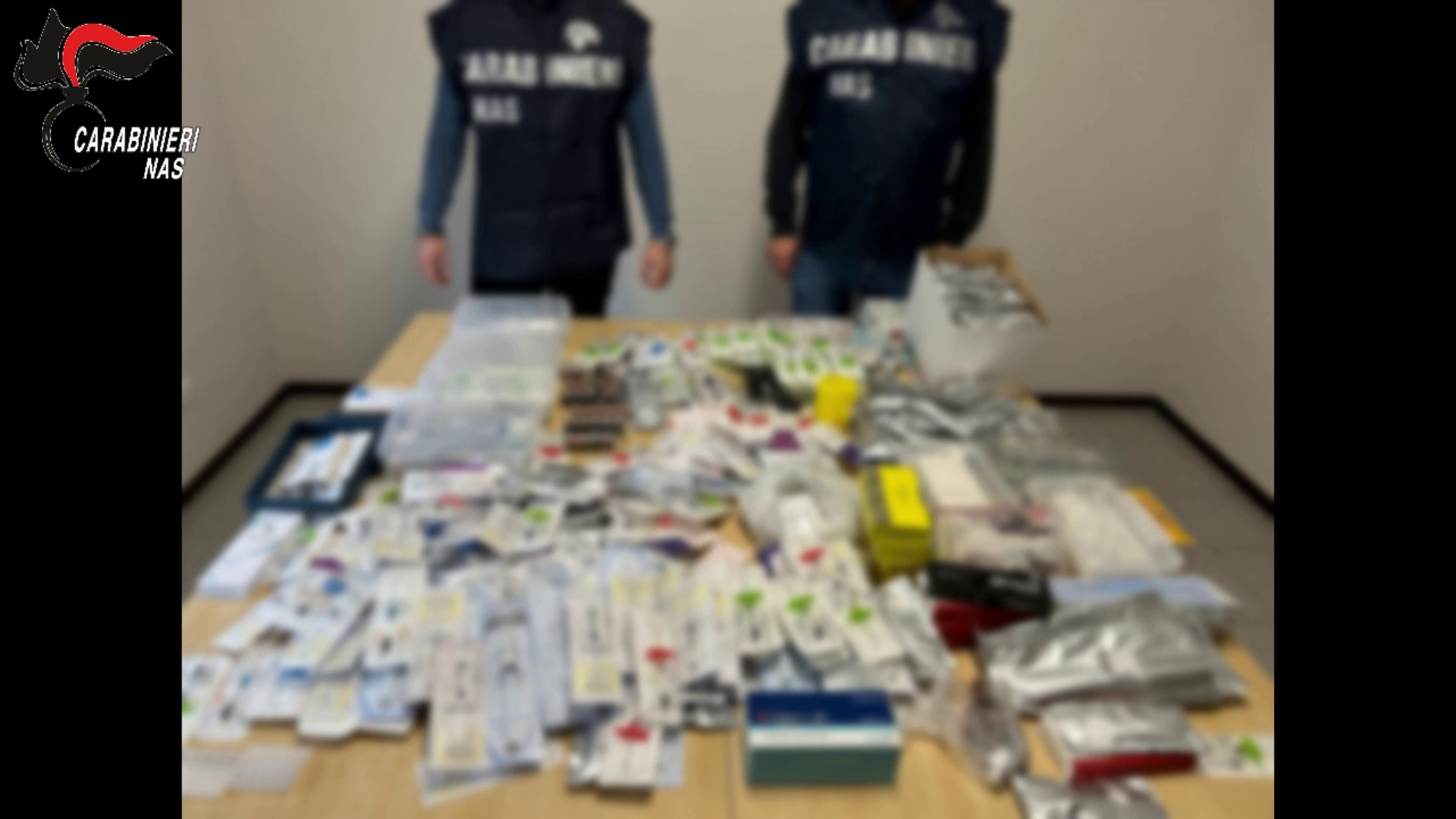 Medicina estetica senza specializzazione, denunciata una 42enne