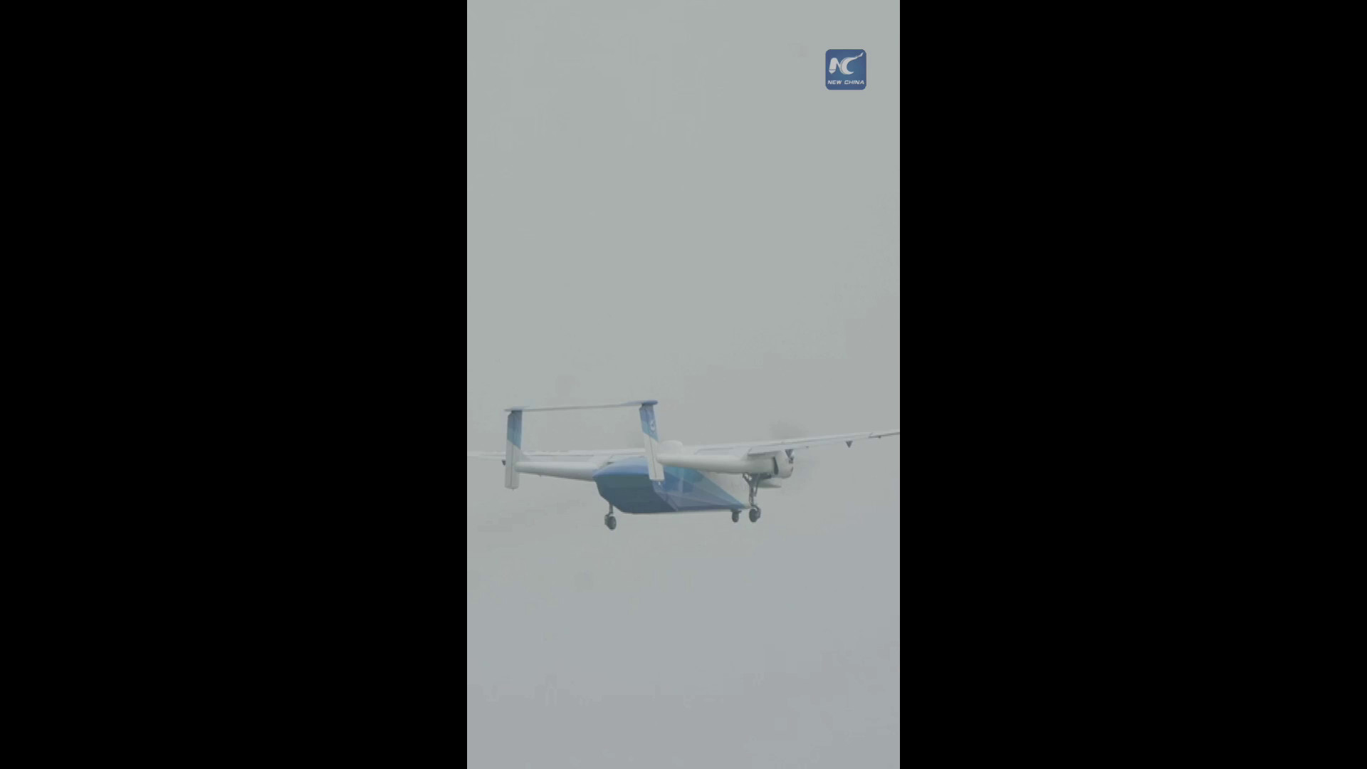 Cina, aereo commerciale cargo senza pilota HH-200 completa volo inaugurale