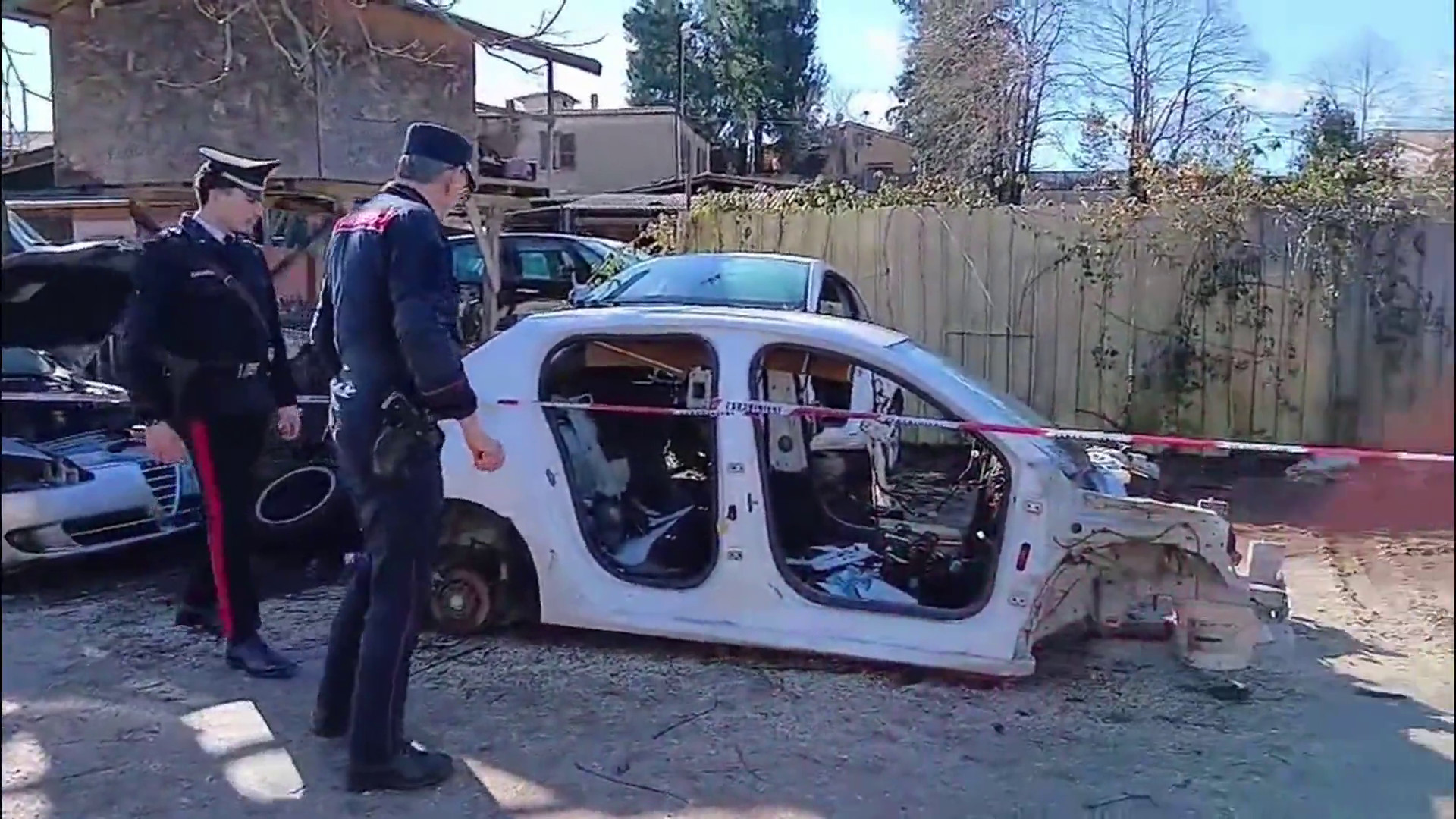 A Palestrina scoperta un'area per lo smembramento di auto rubate, 2 denunciati