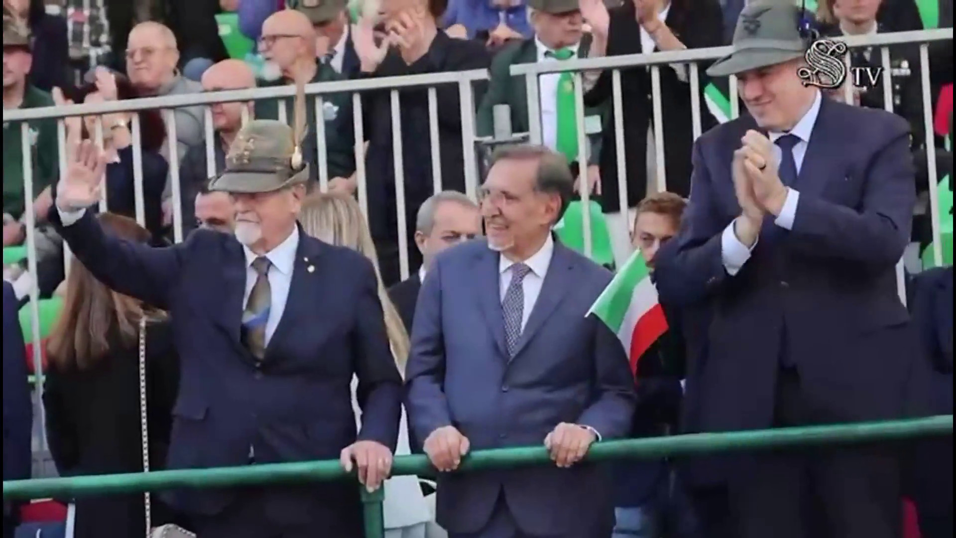 La Russa a Biella all'adunata degli Alpini