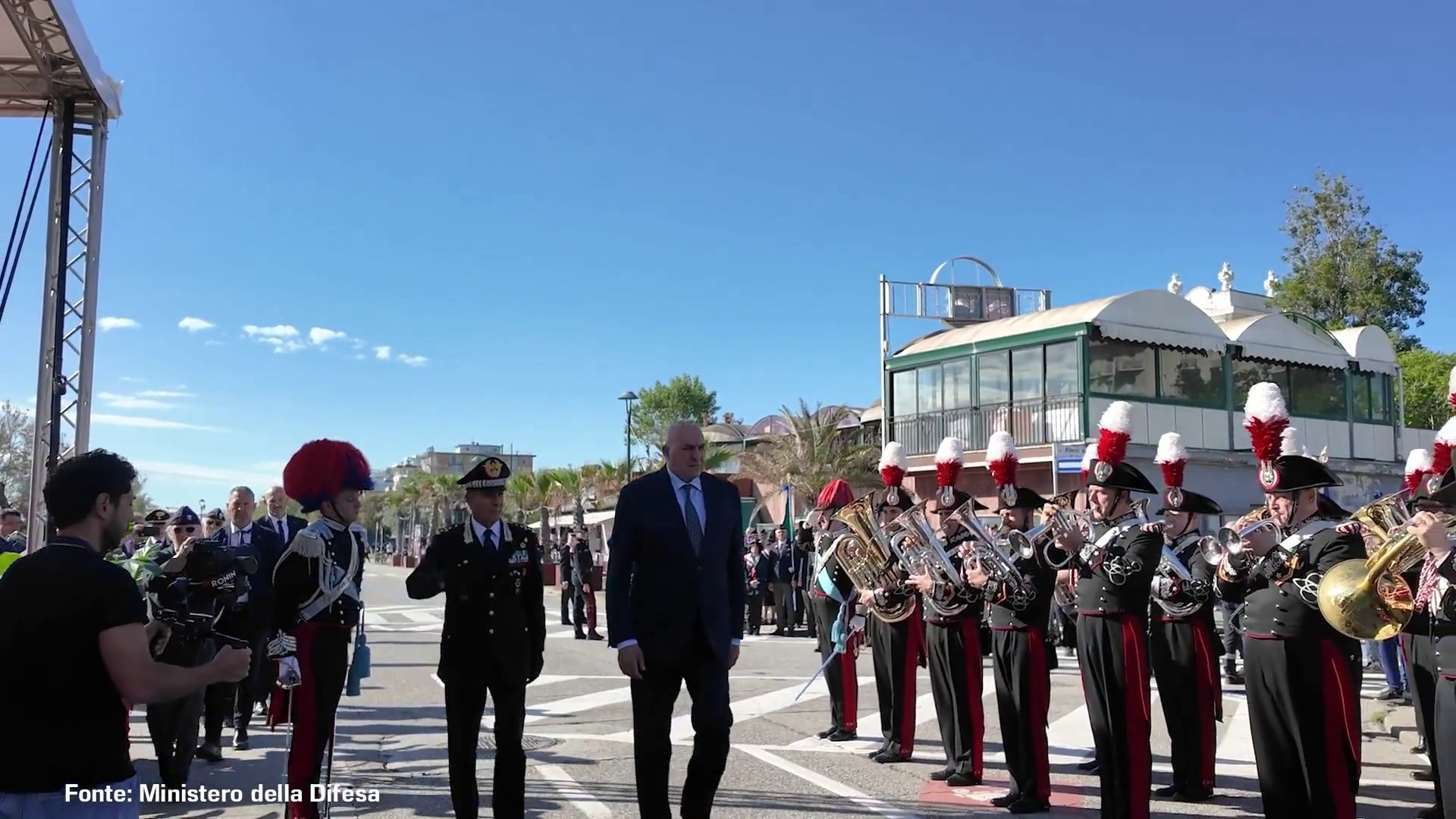 Carabinieri, Crosetto 