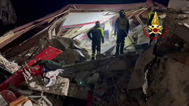 Terremoto in Turchia, vigili del fuoco italiani cercano dispersi