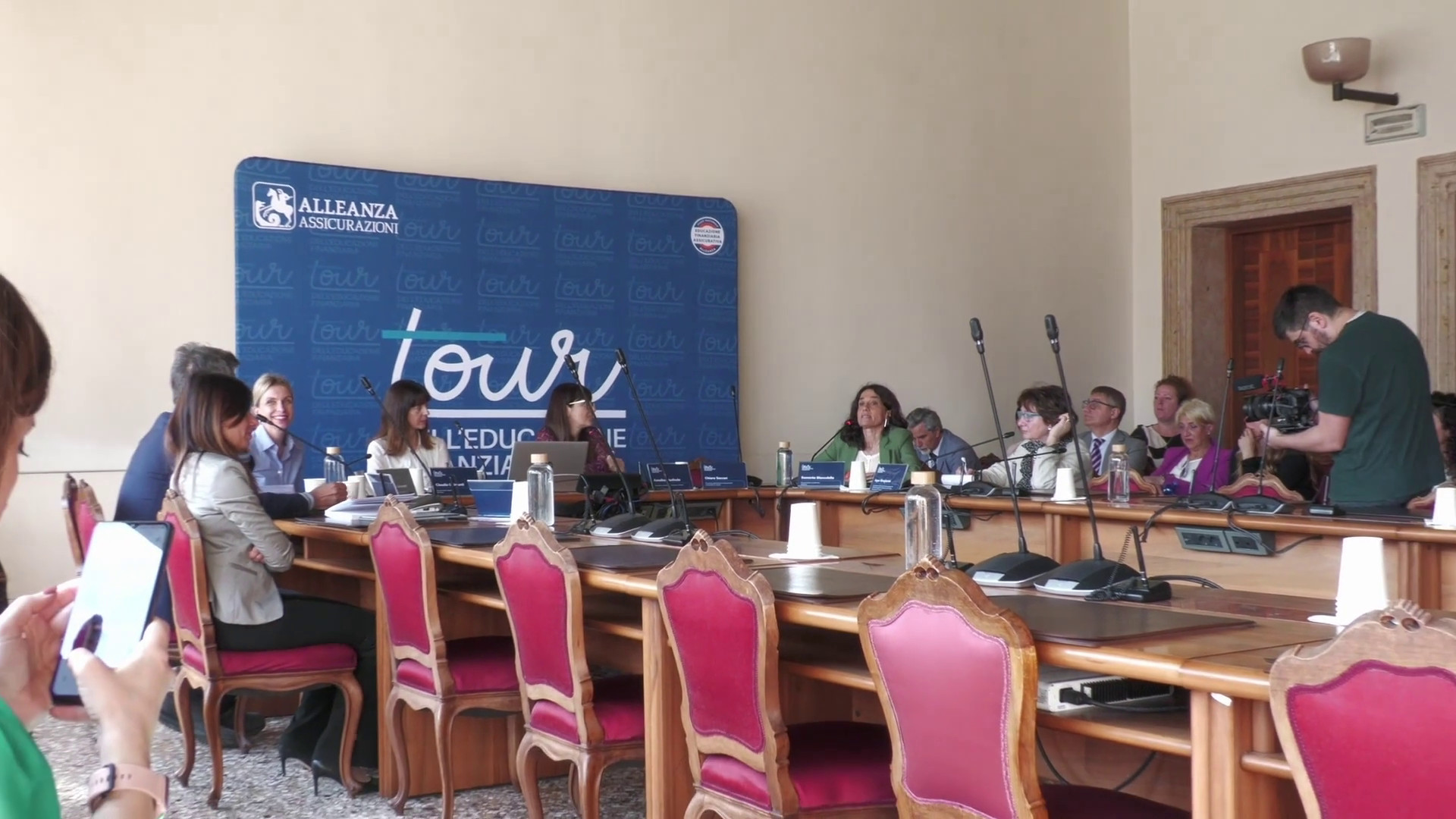 Alleanza Assicurazioni, a Venezia il tour dell'Educazione Finanziaria