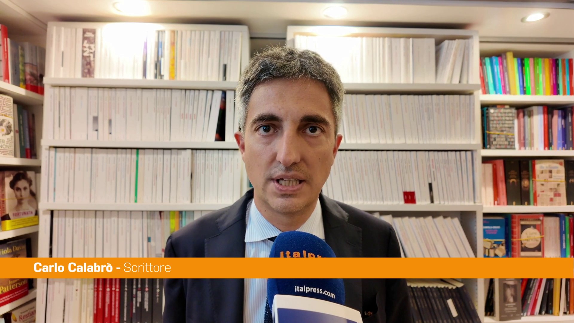Calabrò presenta 'Cemento e Sangue' 