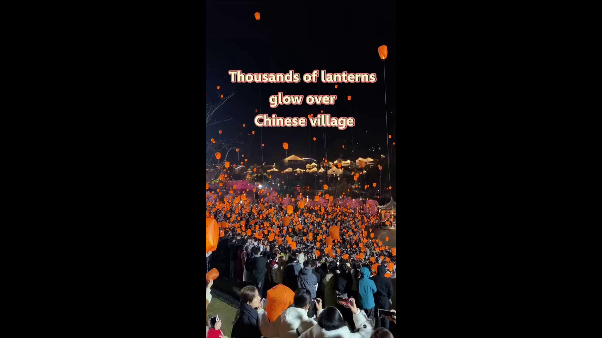 Cina: migliaia di lanterne illuminano il villaggio di Gexian