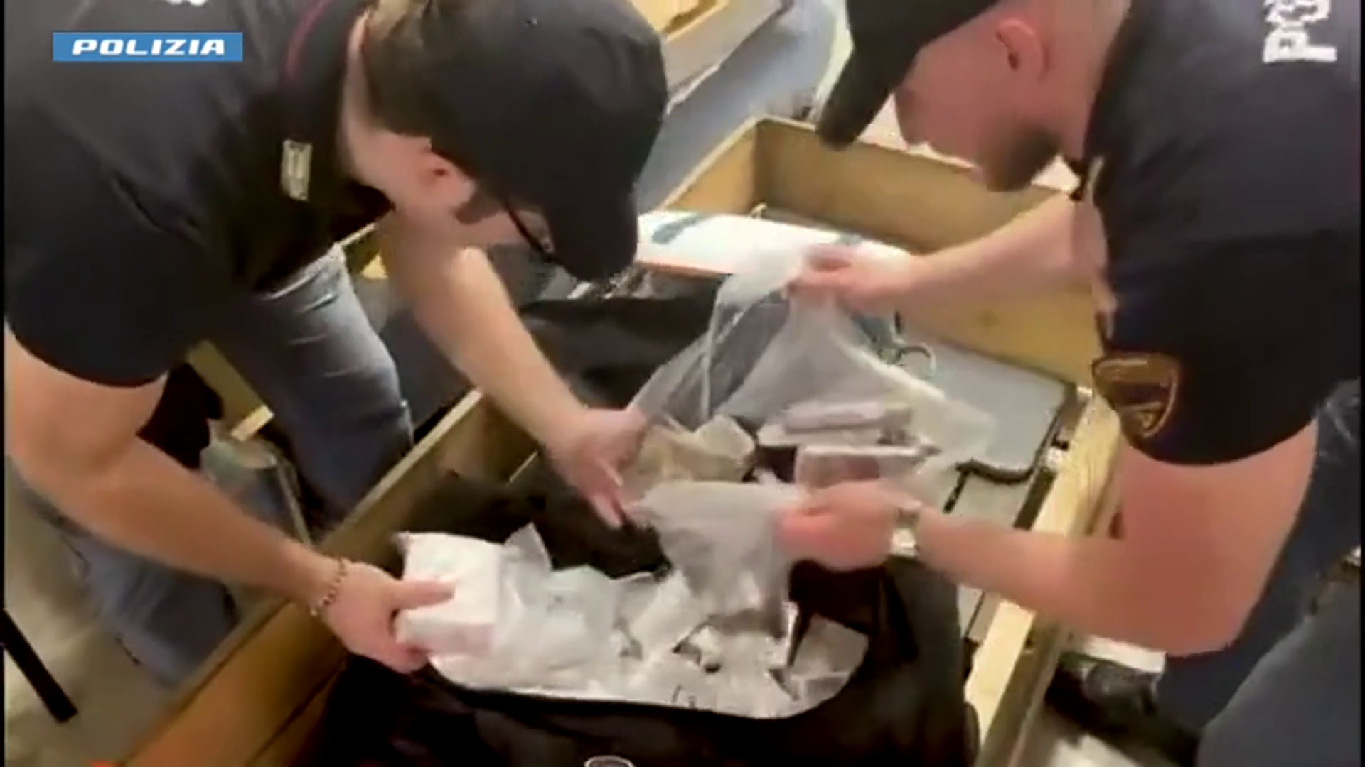 Sequestrato a Roma oltre un quintale di droga, 9 arrestati
