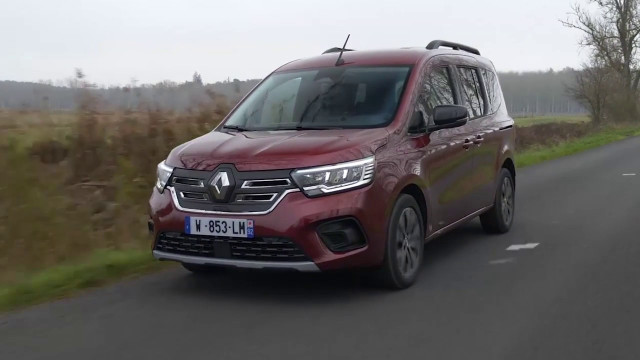 Renault, arriva Kangoo E-Tech