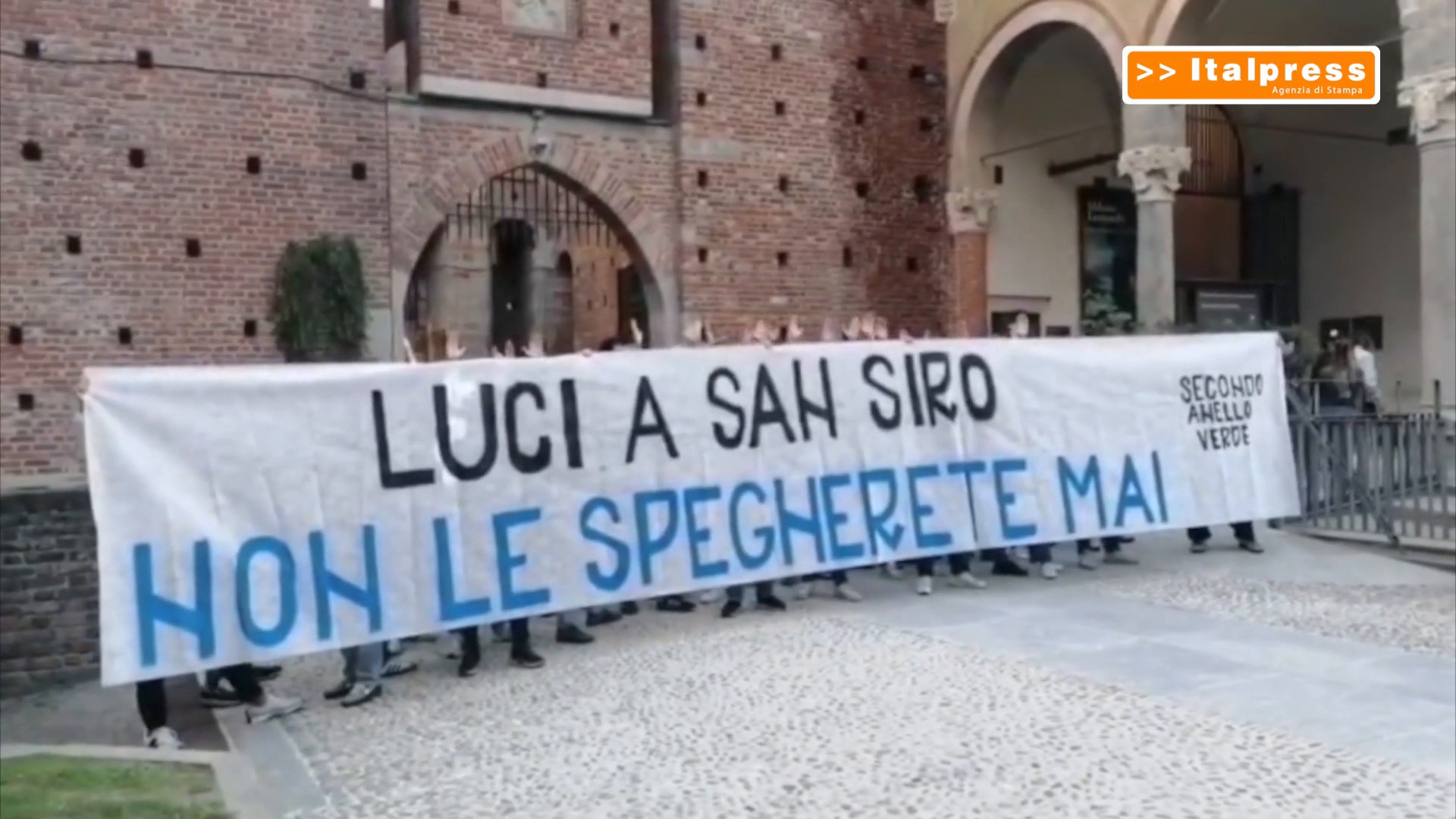Stadio Milano, tifosi dell'Inter 