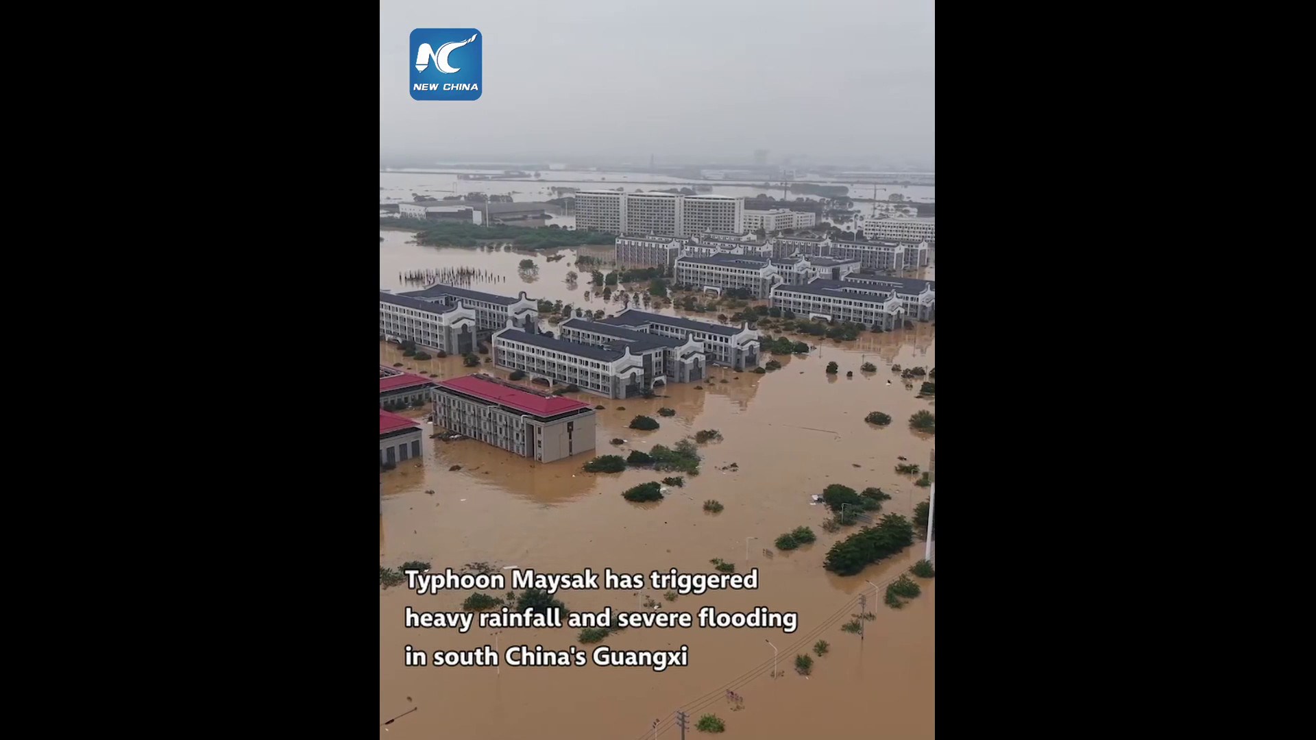 Inondazioni Cina, nel Guangxi volontari impegnati nelle operazioni di soccorso