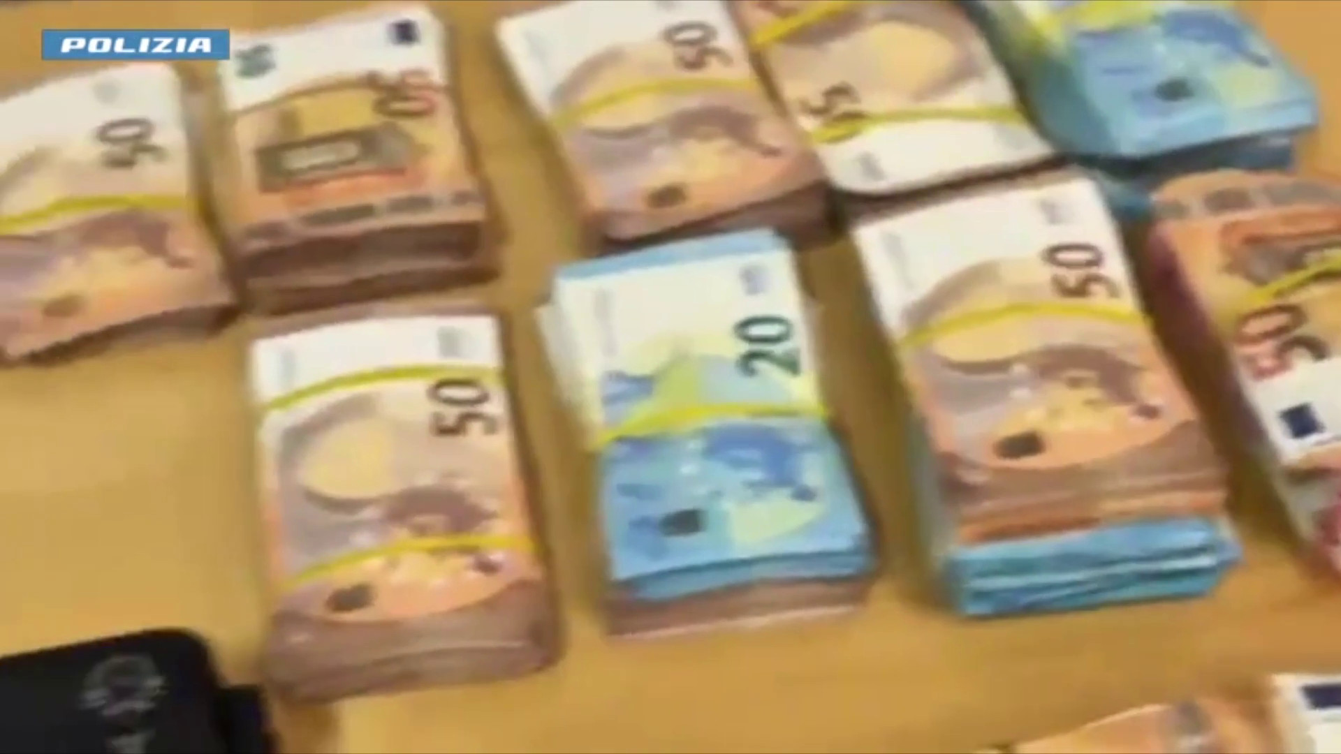 Rapina in sala bingo a Roma, arrestato 54enne che nascondeva droga in casa