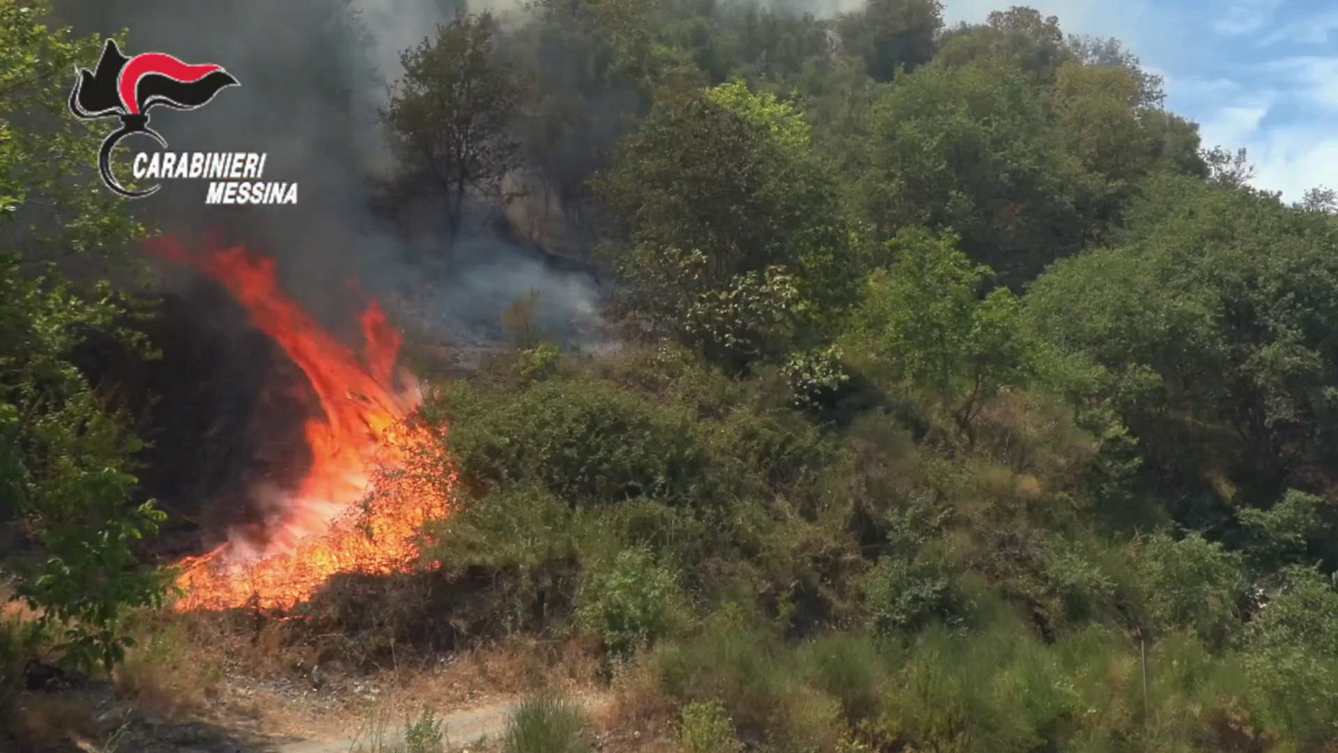 Aveva provocato un incendio nel messinese, arrestato 59enne
