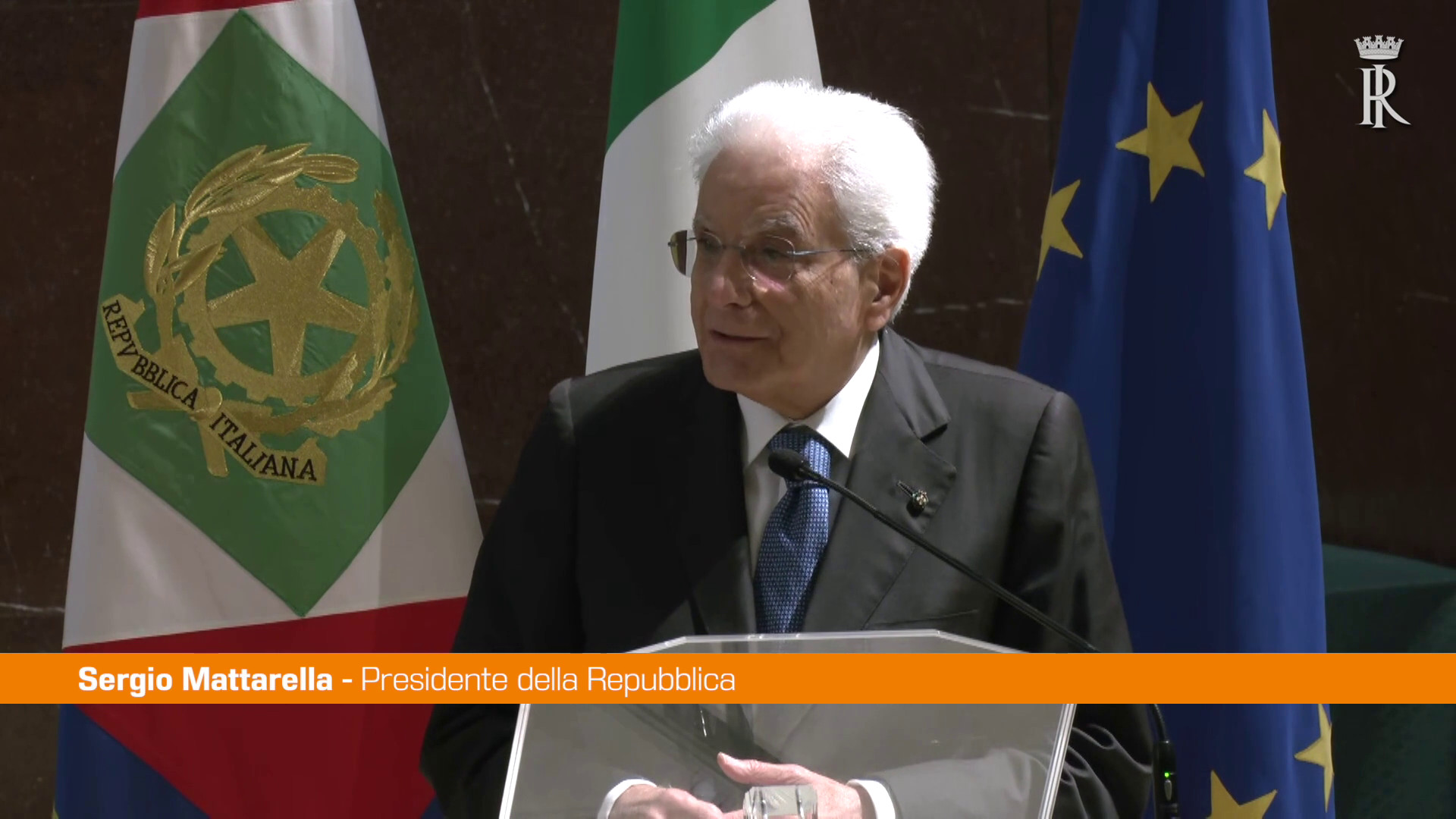 Mattarella agli studenti 