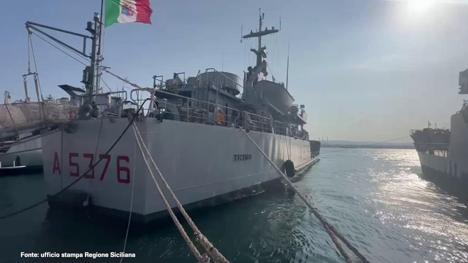 La nave Ticino diretta a Licata con 1200 metri cubi d’acqua