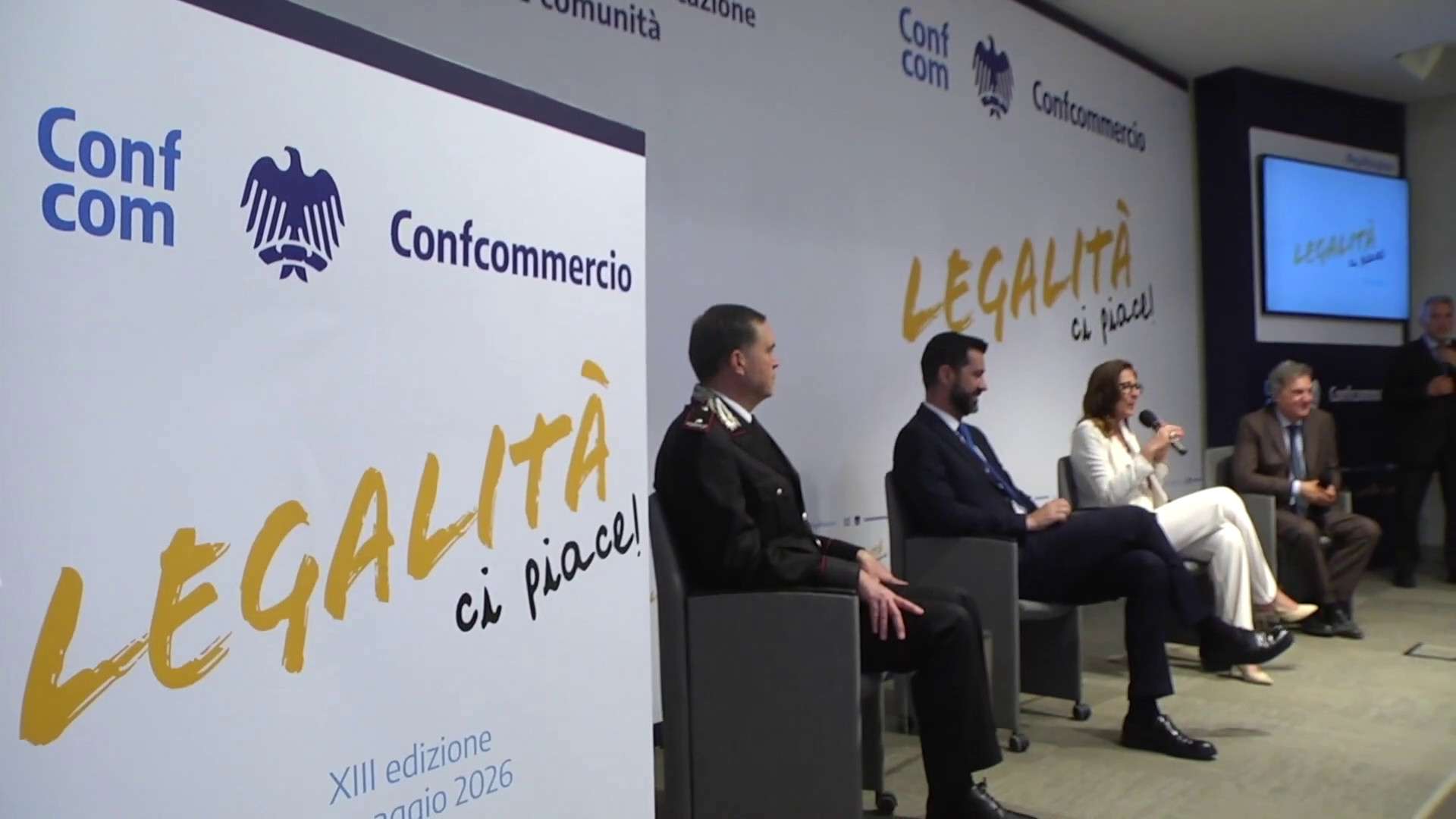L’illegalità costa 41 miliardi alle imprese del commercio