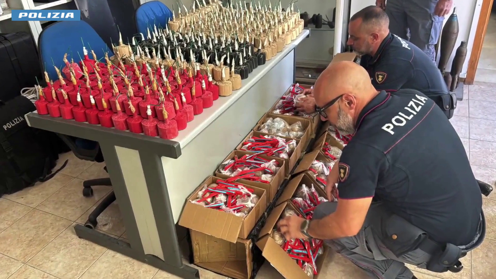 Sequestrati a Catania 1500 ordigni esplosivi spediti tramite corriere