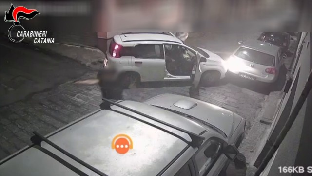 Sparatoria nel Catanese, arrestato 20enne per tentato omicidio Sparatoria nel Catanese, arrestato 20enne per tentato omicidio