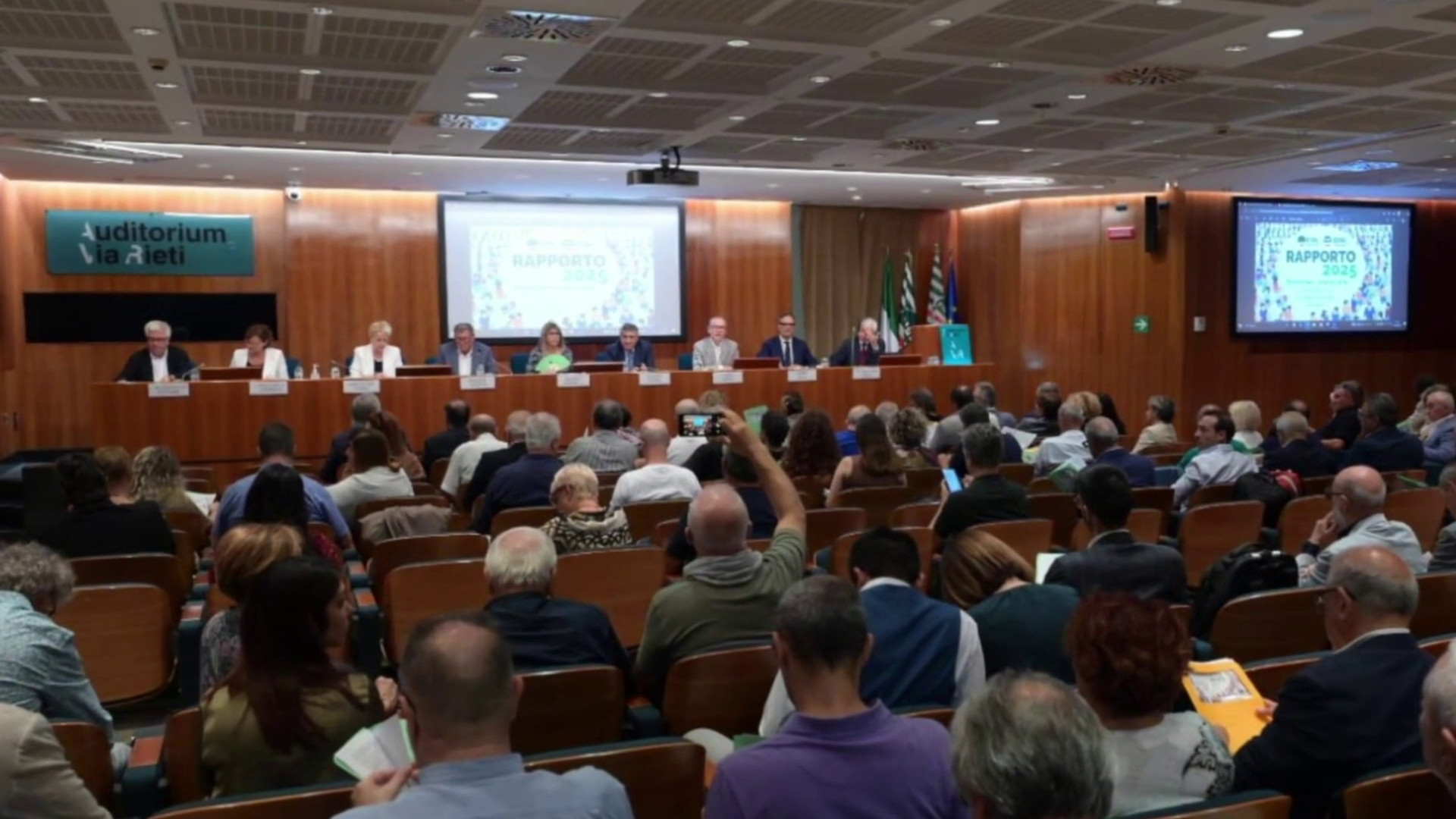 Lavoro, dal 2022 al 2024 oltre 1700 accordi di contrattazione sociale