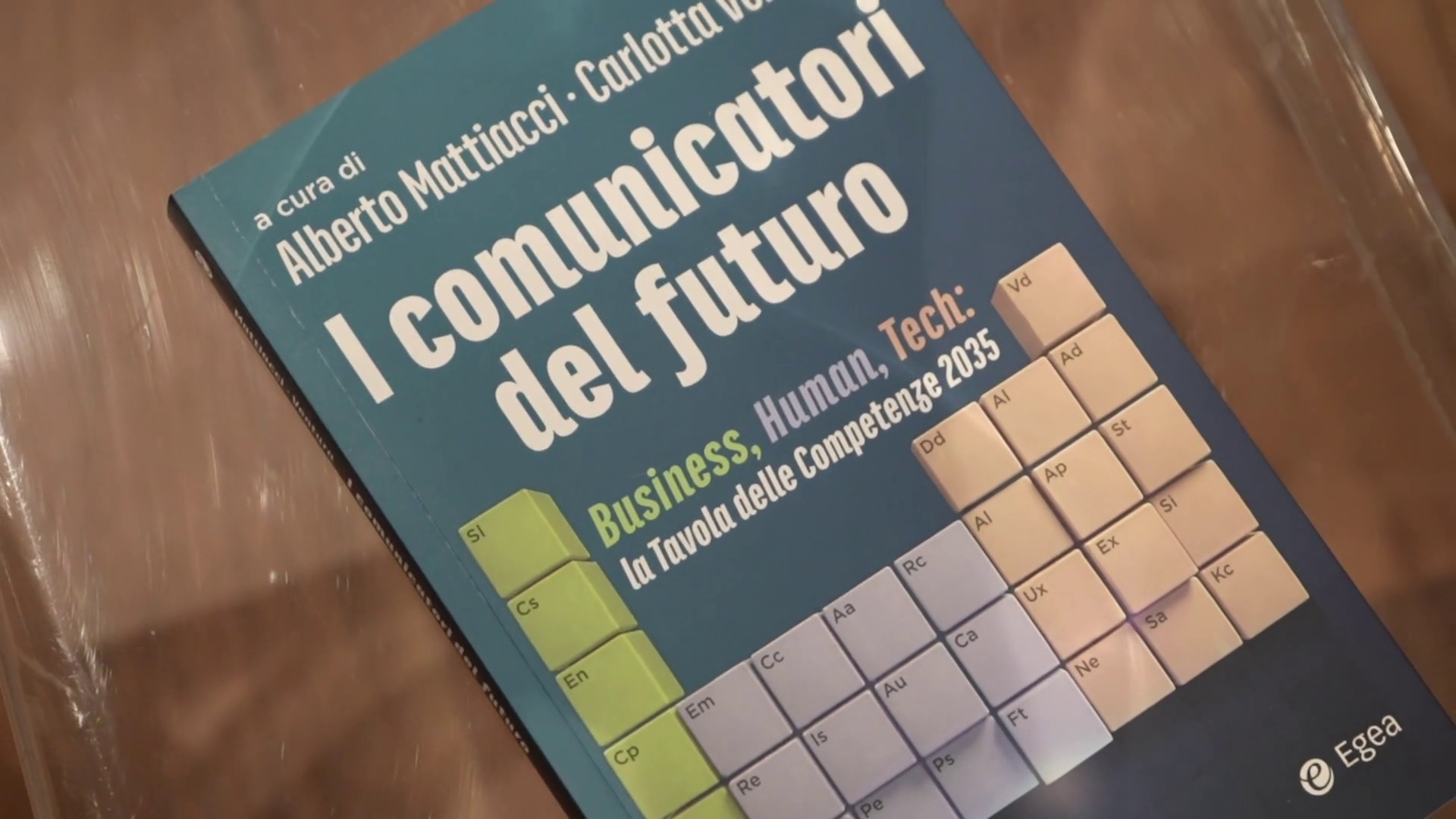 A2A, in un volume la sfida dei comunicatori del futuro