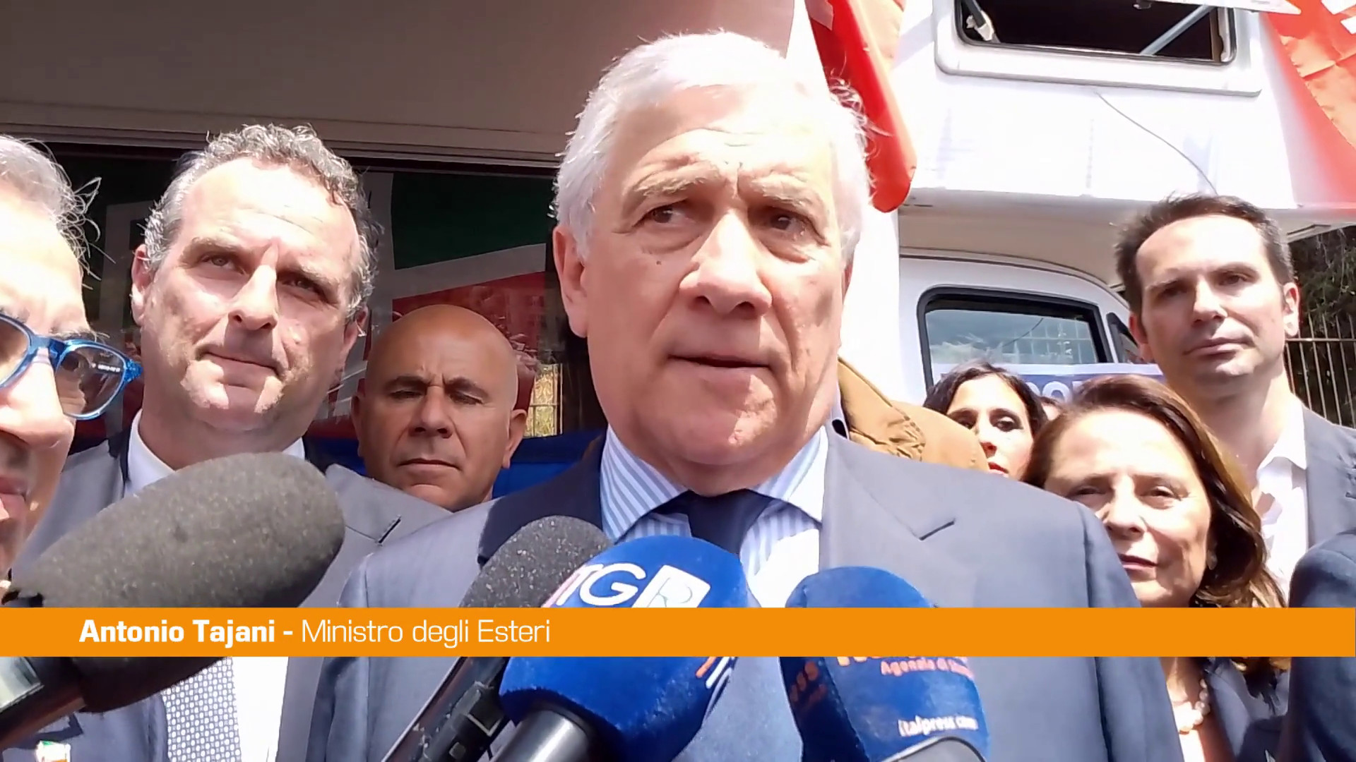 Papa, Tajani 
