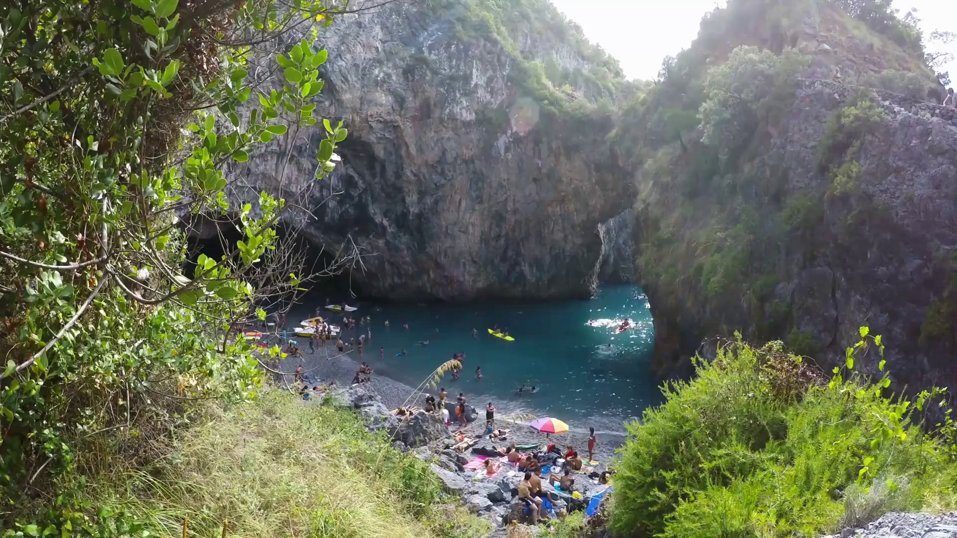 Per gli italiani vacanze più brevi ma più frequenti