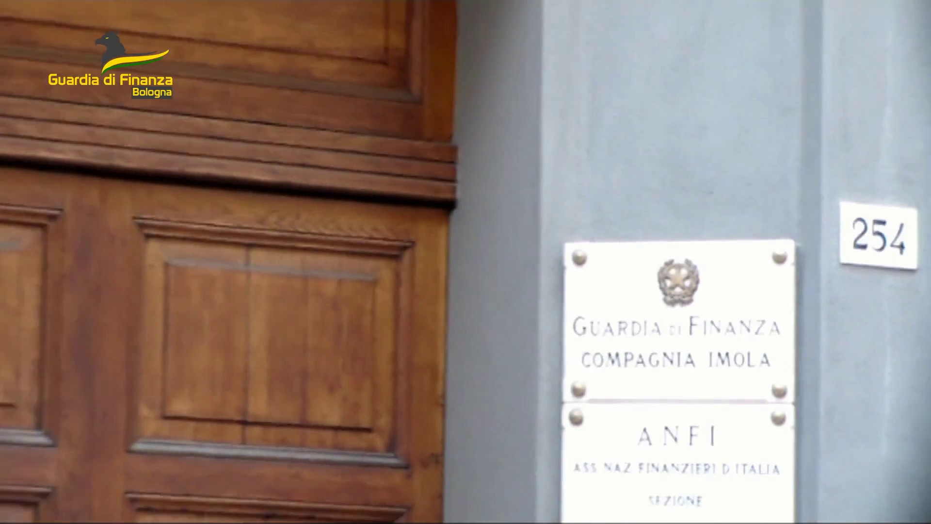 Sequestrati 7 mila prodotti non sicuri a Bologna