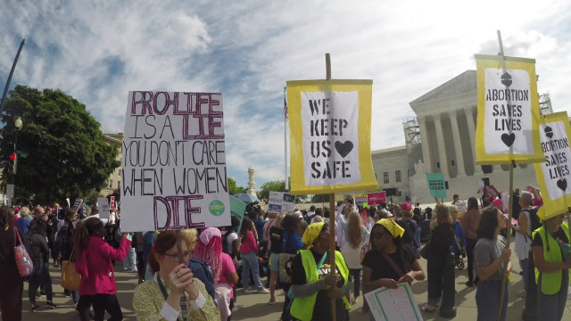 A Washington manifestazione contro l’abolizione del diritto all’aborto