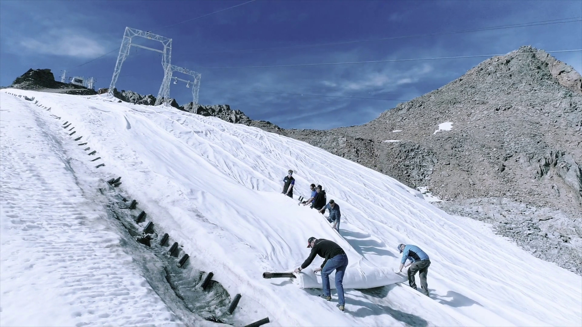 Alpi più sostenibili, il progetto Mini per conservare la neve