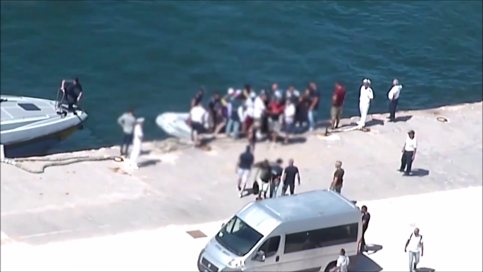 Stroncato traffico di migranti tra Sicilia e Tunisia, 12 fermati