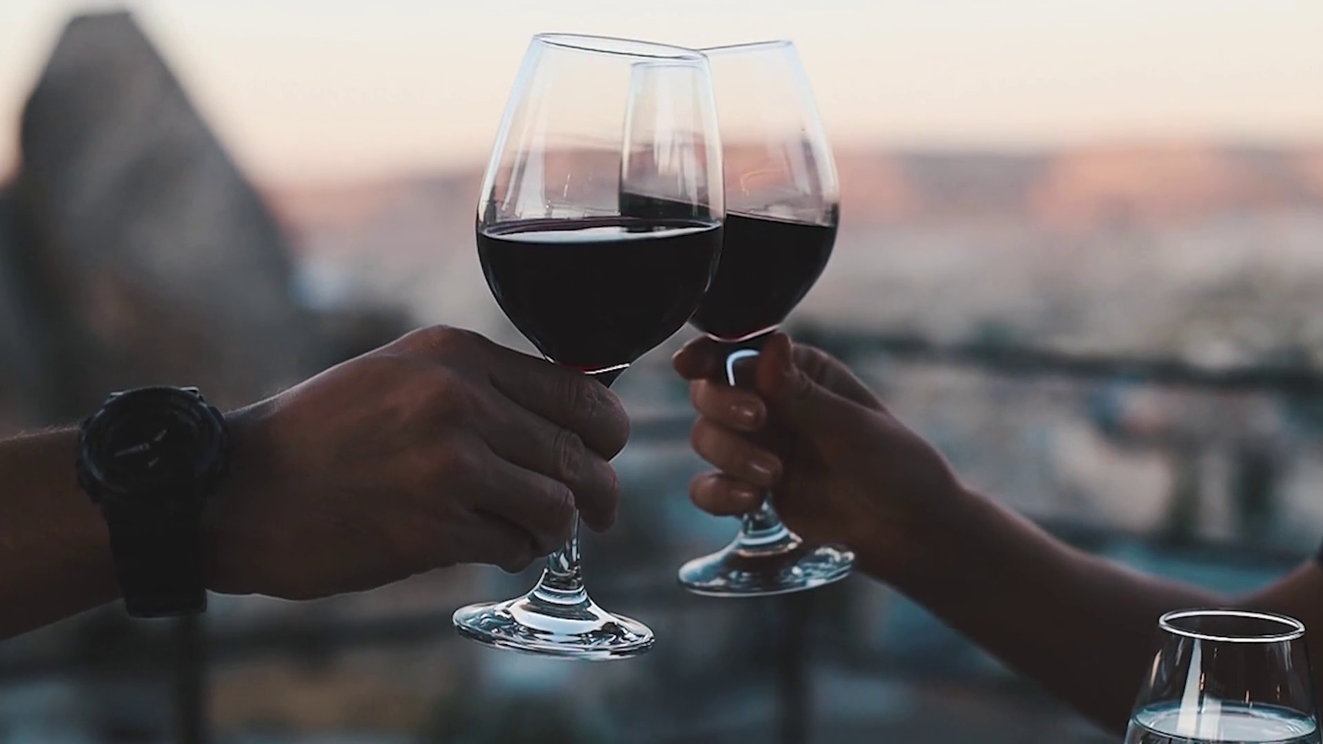 Vino, consumi mondiali in calo: in sei anni crollo del 16%