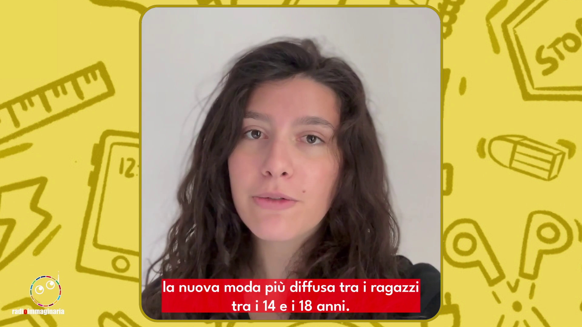 Gli adolescenti si vestono di nero