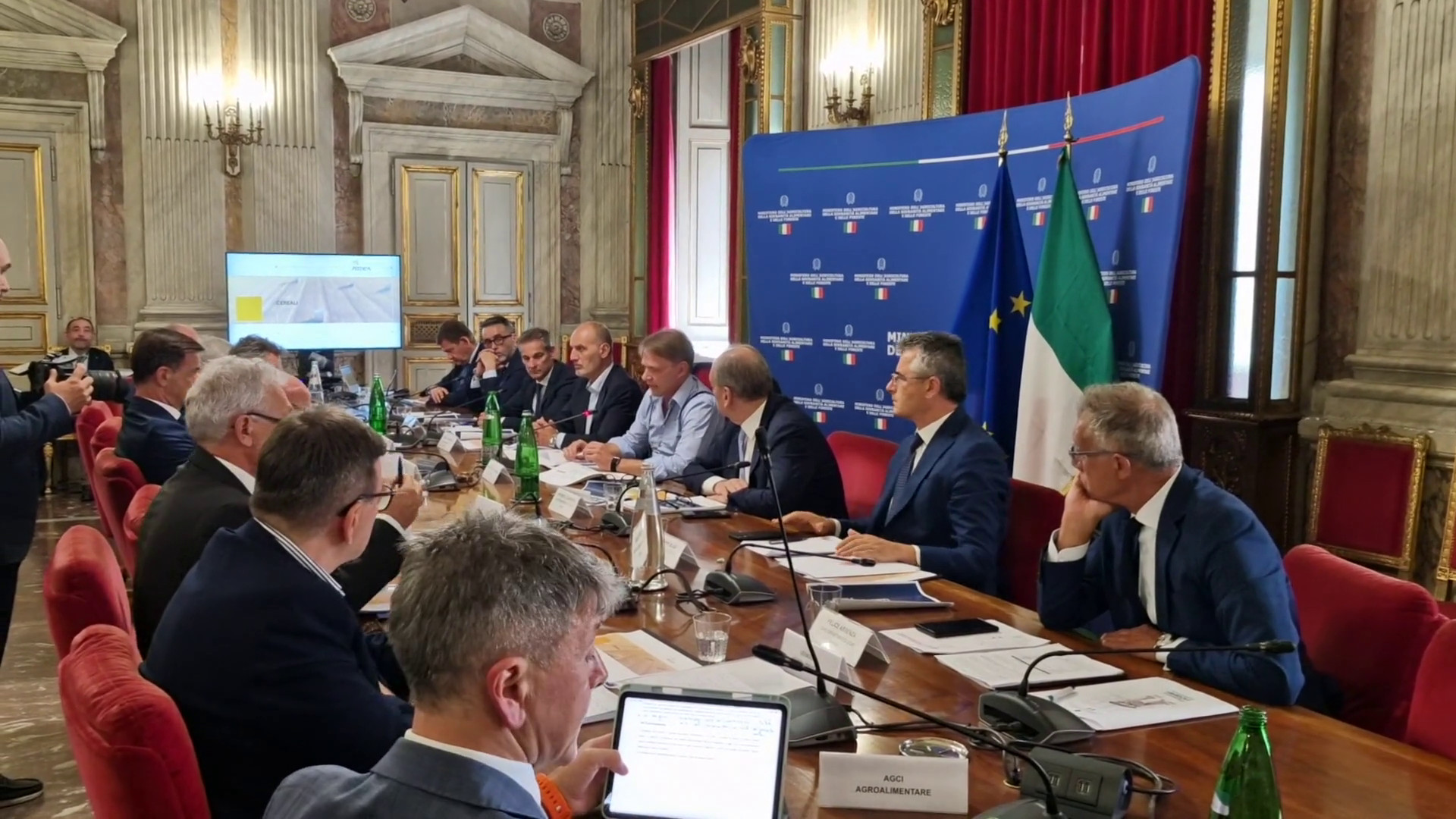 Grano, ministero e associazioni a confronto per la tutela della filiera italiana