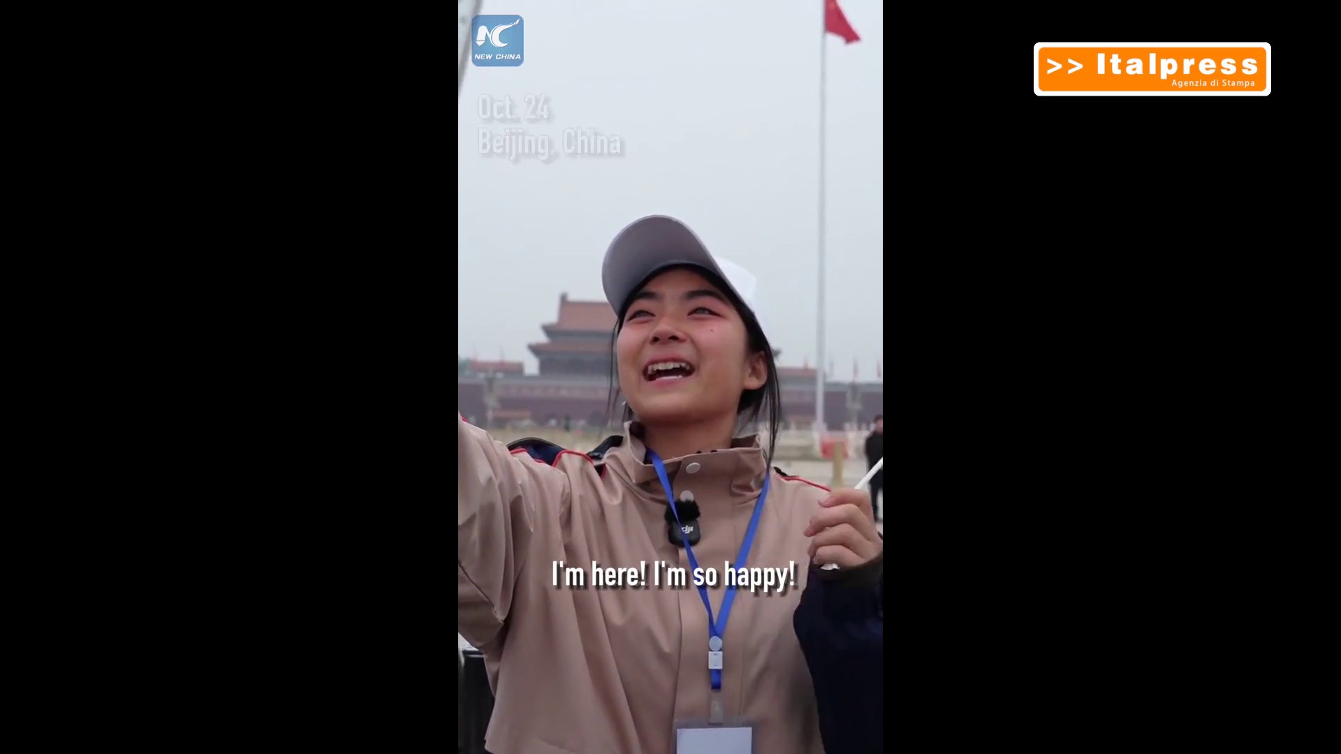 Cina, studenti dello Xinjiang condividono con familiari l'emozione di Tian'anmen